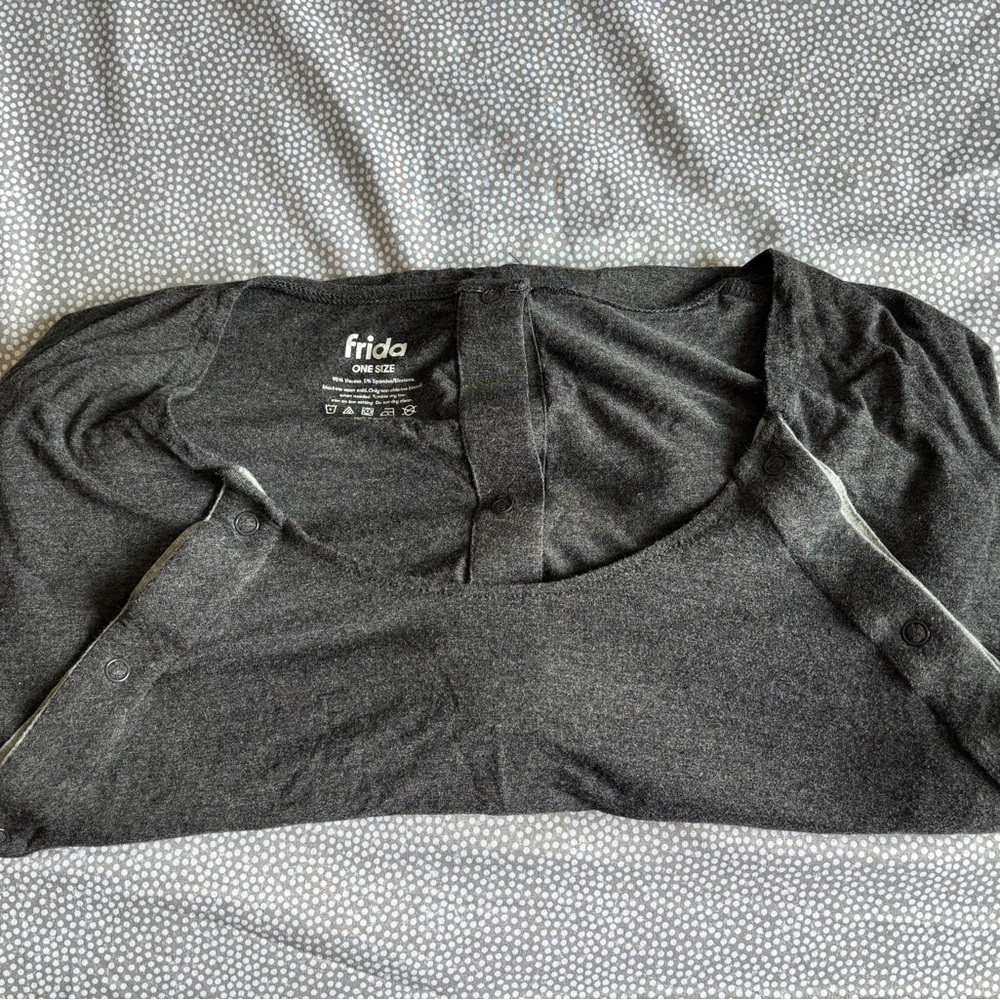 Frida Mom one size Delivery Gown